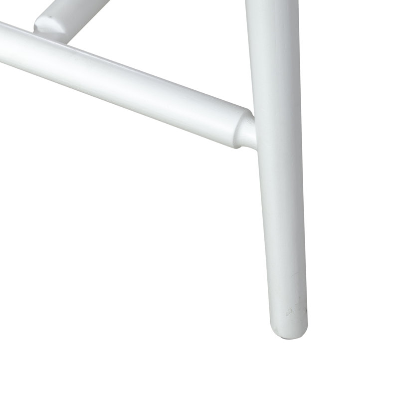 Shell White Rubberwood Spindle Back Bed Bench