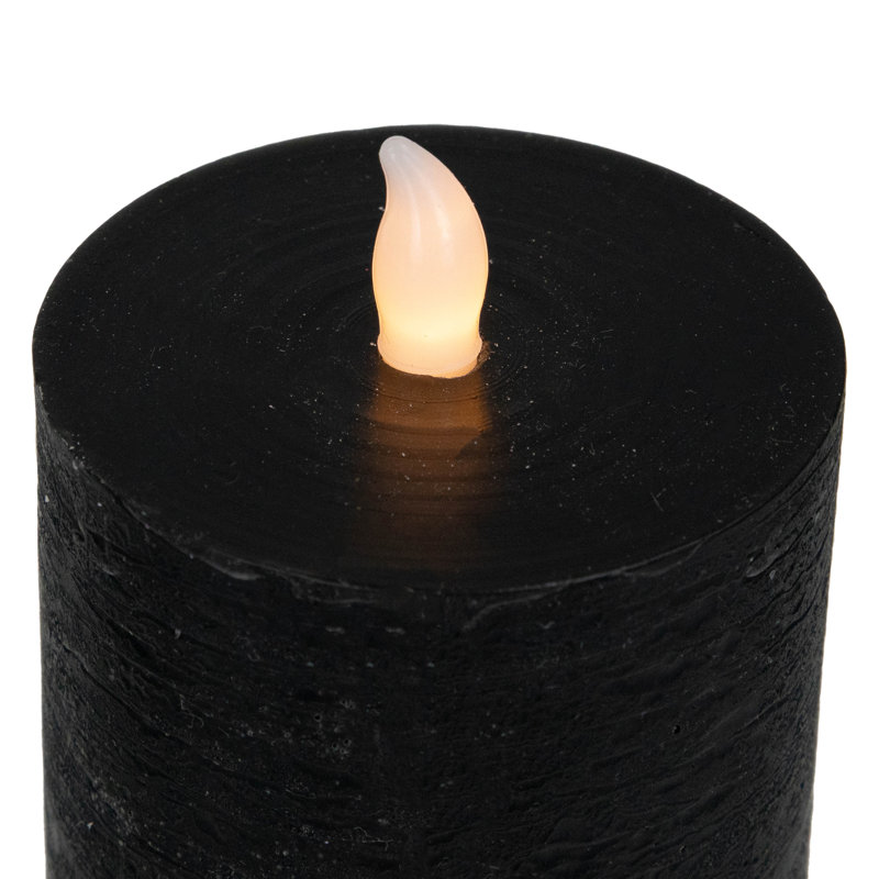 Sans cadre sans parfum, Noir