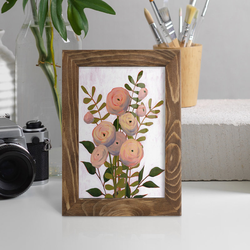 Flower Burst II, reproduction d'art encadrée, H 9 po x l 7 po x P 1 po, Noyer