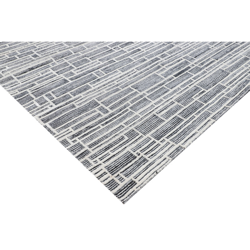 Geometric Area Rug in Ivory/Black, Rectangle 8' x 10'
