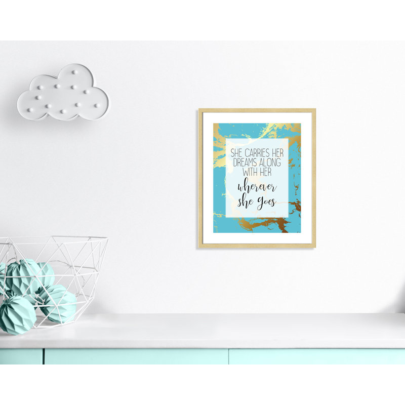 «Whereever she goes», art encadré, H 25,5 po x l 21,5 po x P 1,19 po, Encadré de boîte champagne