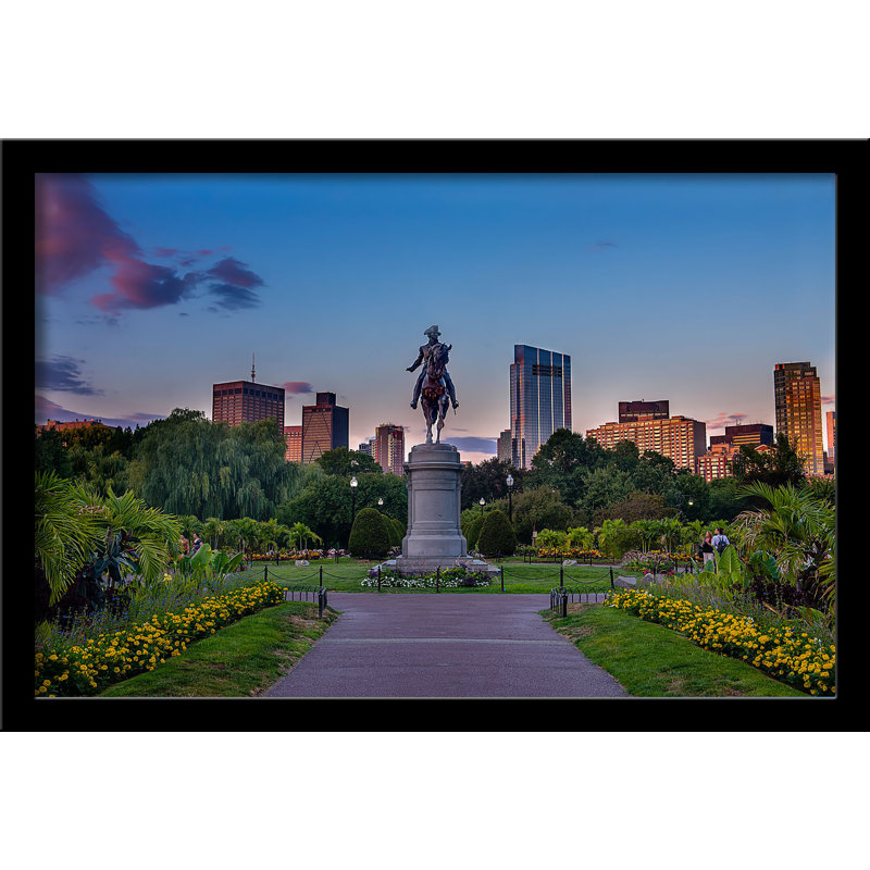Boston Public Garden at Twilight - Photographie de cadre photo, L 14,5 po x H 11,5 po x P 1 po