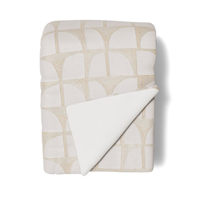 Arches Padded Throw