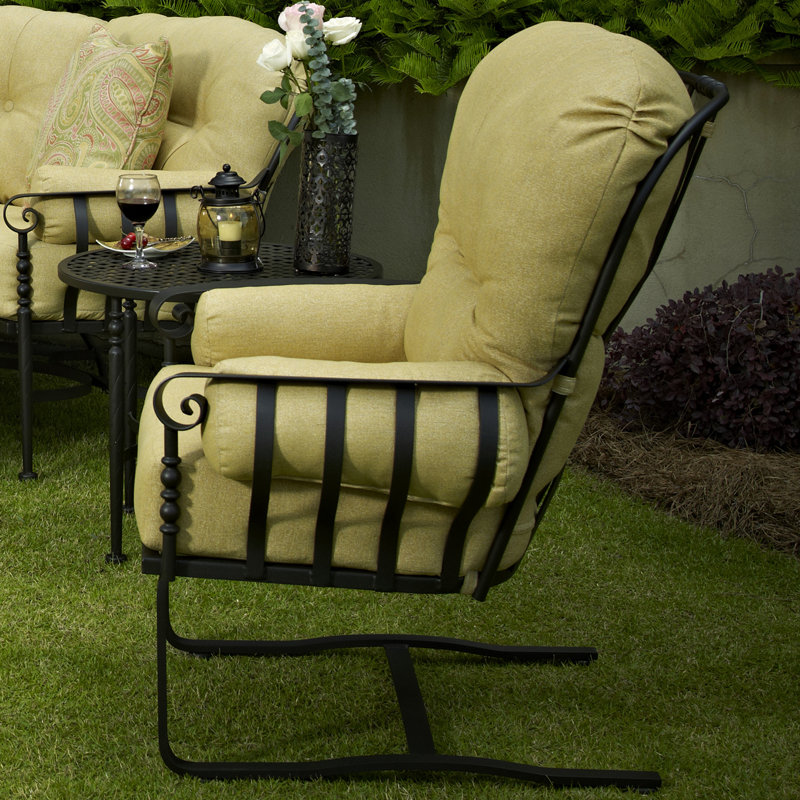 Chaise à haut dossier avec coussin Urquhart, Toile Sunbrella® rouge Jockey