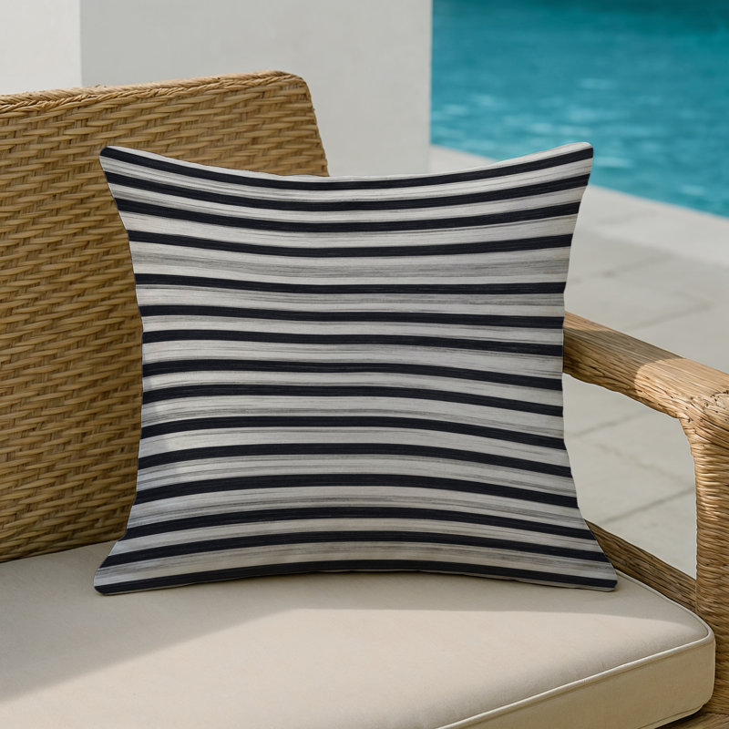 Coussin décoratif horizontal et extérieur à rayures horizontales, Gris clair / Gris foncé, Carré 18 po