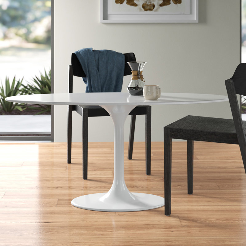 Flow Oval Dining Table