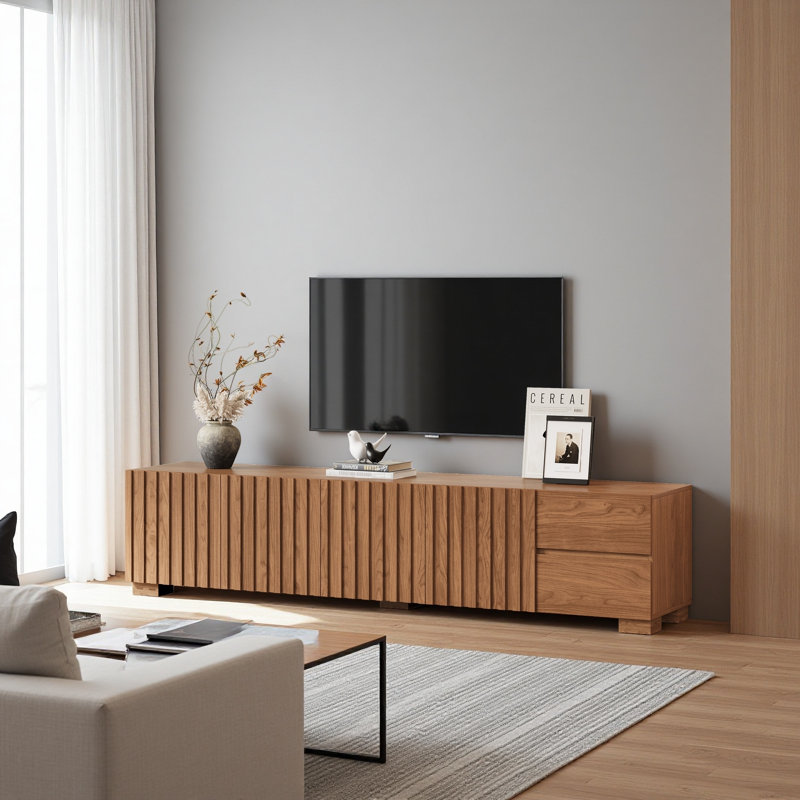 Console de 78,7 po en noyer avec portes et tiroirs cannelés
