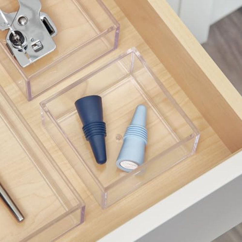 Organisateur de tiroir en plastique Clarity, contenant de rangement pour gadgets de cuisine, bouchons de liège, notes autocollantes, pinces dans le garde-manger, armoires, comptoirs, 4 po x 4 po x 2 po - transparent, très petit