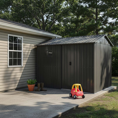 Remise de rangement extérieure en acier galvanisé avec porte coulissante, remise utilitaire résistante aux intempéries avec ventilation, fenêtre et fabrication robuste résistante à la rouille.