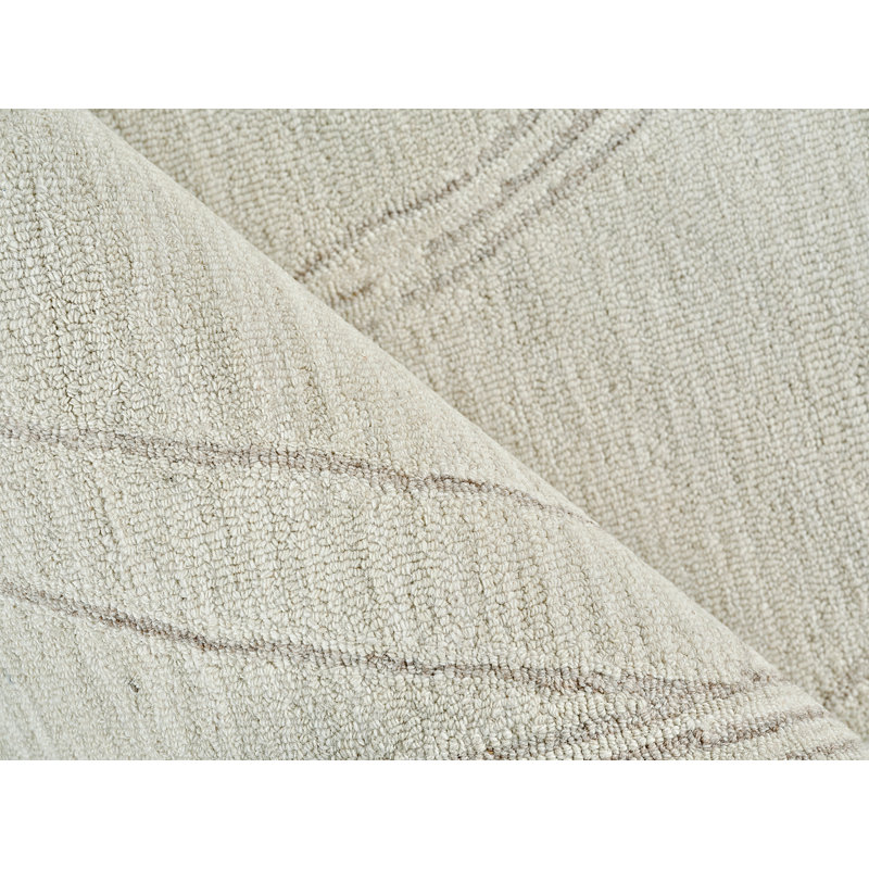 Ivory Hand-Tufted Wool Rectangular 6' x 9' Area Rug