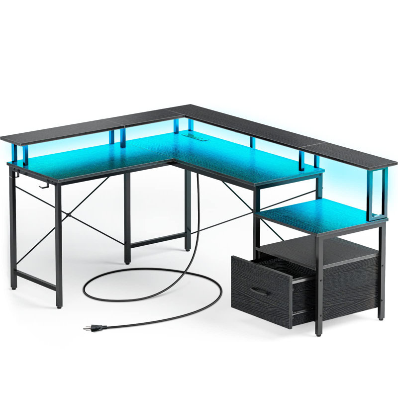 Bureau en L avec prises intégrées, Noir mat / noir