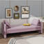 Lit de jour moderne rembourré avec coussins-247034122
