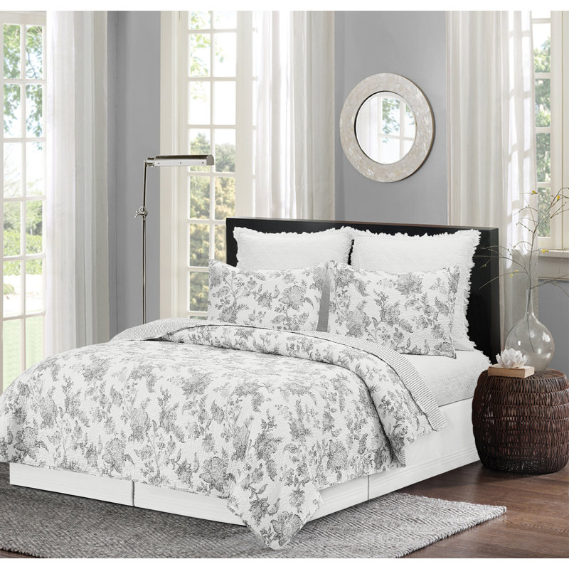 Miriam Slate Cotton Reversible Quilt Set, Queen Quilt + 2 Standard Pillow Shams