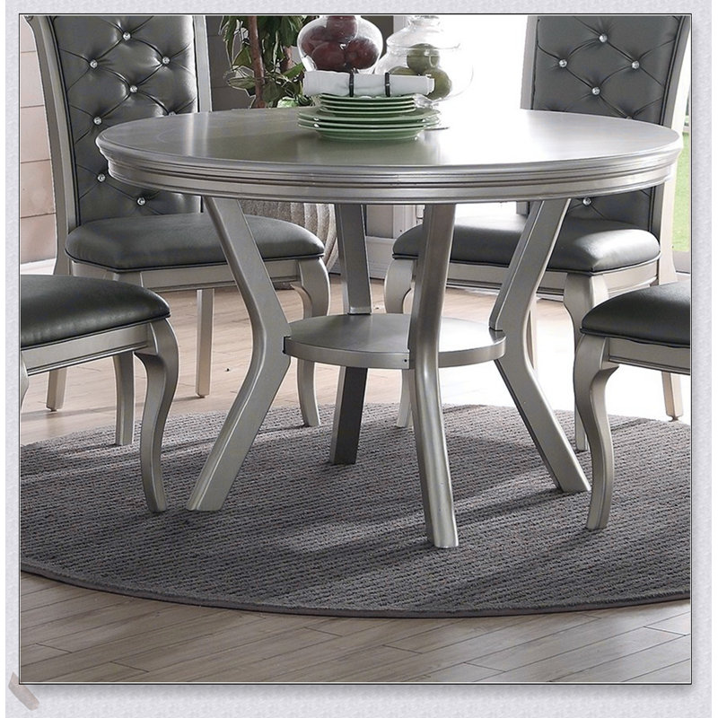 Ensemble de table de salle à manger formelle traditionnelle avec table ronde, teinte argentée, tablette intégrée et 4 chaises à dossier capitonné pour une salle à manger élégante
