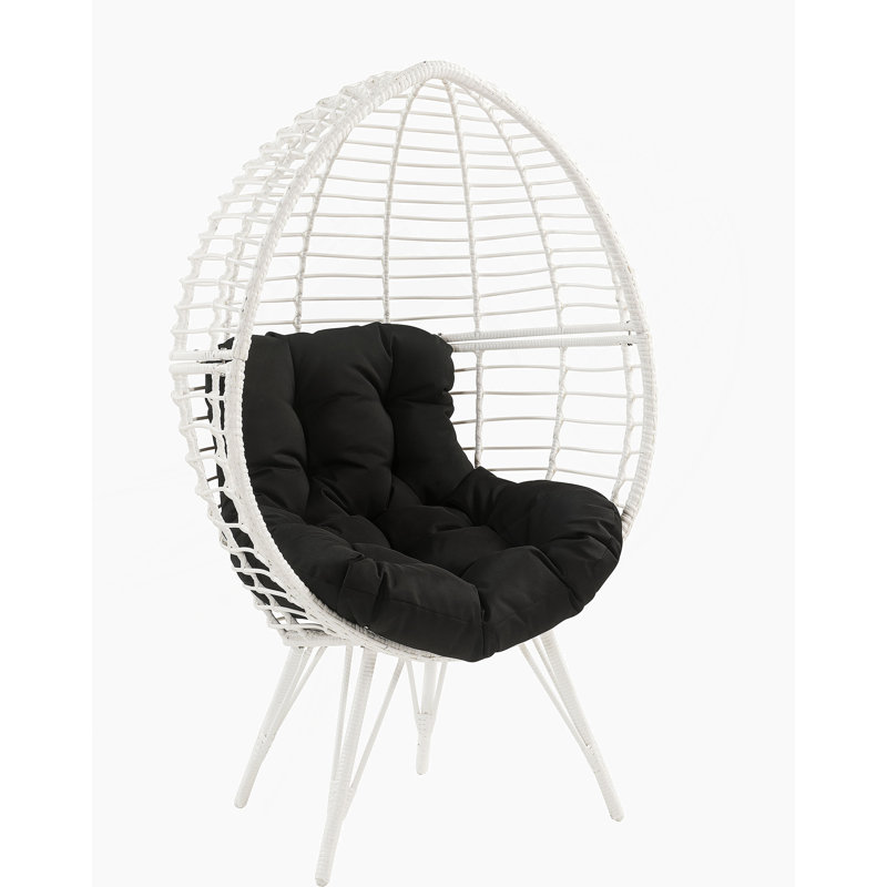 Chaise longue de patio en tissu galvanisé noir et osier blanc