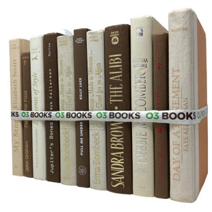 Livres décoratifs neutres brun foncé et crème