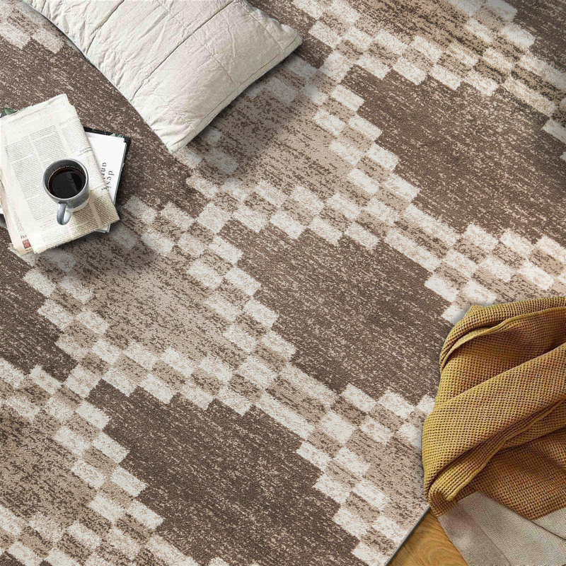 Tapis beige et brun de style sud-ouest, Rectangle 2 pi 2 po x 4 pi