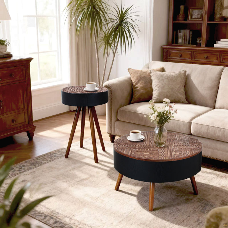Table basse ronde de 15,7 pouces avec plateau sculpté, petite table idéale pour les petits espaces, table de chevet moderne, convenant au salon, à la chambre à coucher, au coin et au bureau (noir et brun)