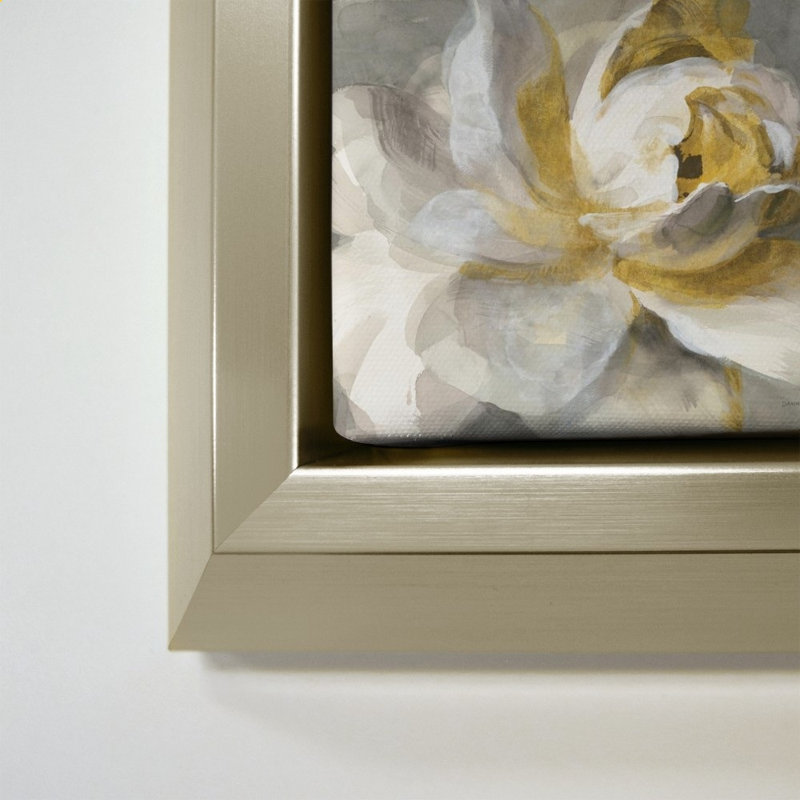 «Abstract Rose Gold» par Danhui Nai, impression sur toile, H 34 po x l 44 po, Champagne