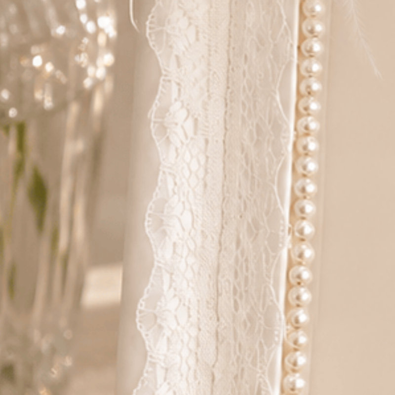 Romance Picture Frame Amelie White