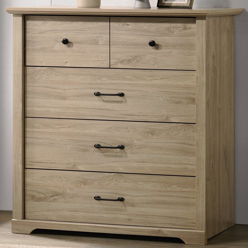 Commode 4 tiroirs, l 32 po avec poignées noires, Brun