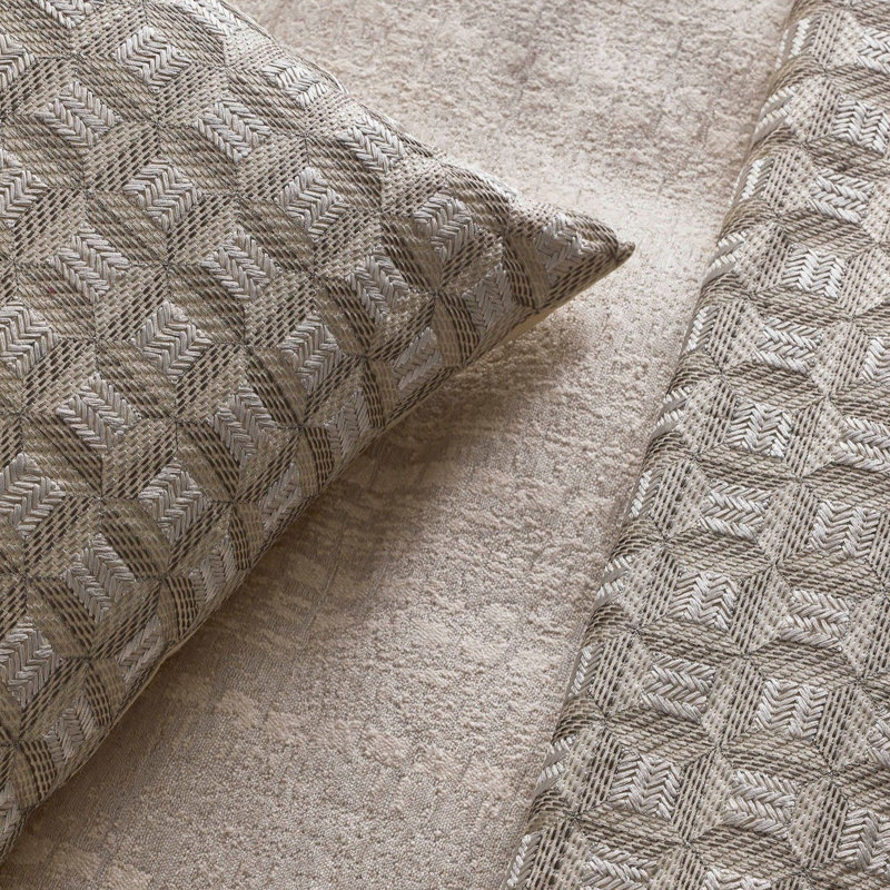 Collonade Throw Blanket
