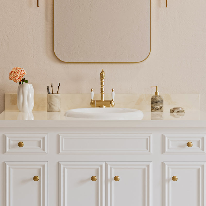 Lavabo ovale à encastrer avec trop-plein en porcelaine vitrifiée blanche, 45 cm (L) x 39 cm (P).