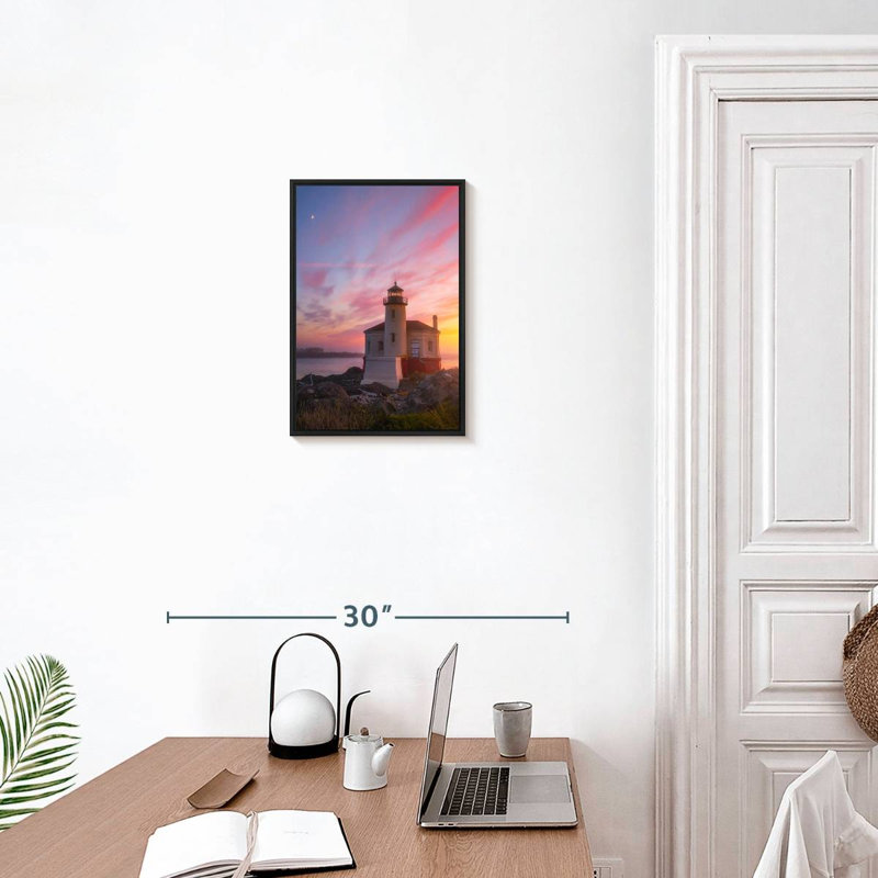 Phare de la lune, 13 po x 19 po, Cadre flottant noir