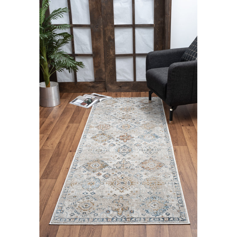 Hette Oriental Indoor Rug, Runner 2'7" x 7'3"