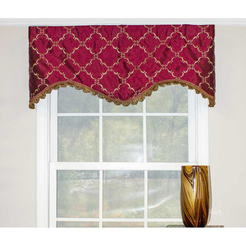 Sylar Geometric Scalloped Window Valance