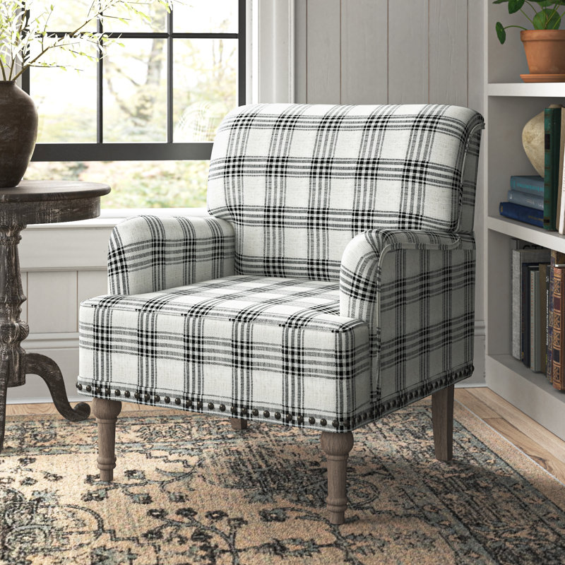 Fauteuil rembourré de 28,7 po de largeur avec pieds en bois massif et garniture cloutée Ariana, Polyester noir