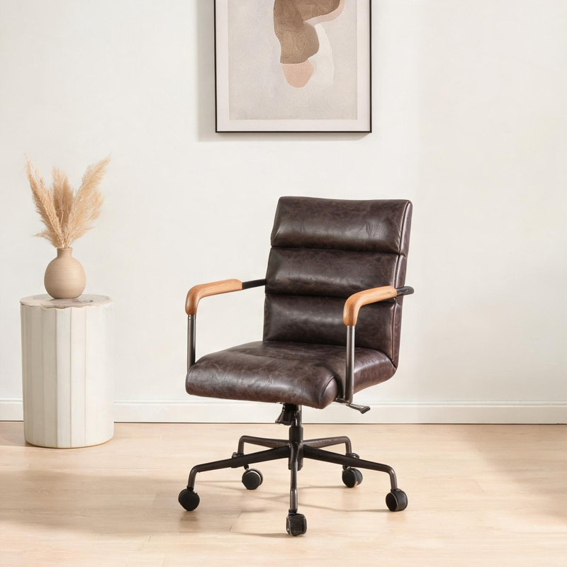 23x25x38 Inch Executive Chair with Top Grain Leather Swivel Function for Professional Office Spaces