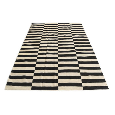 5'11 x 7'11 Petrella Cream Rug
