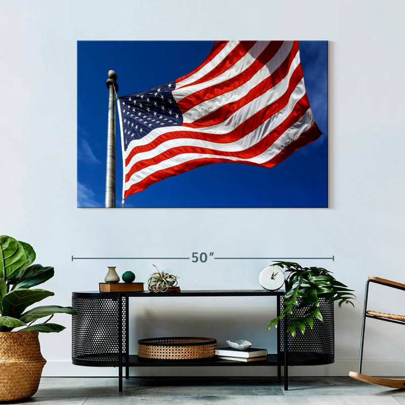 Borges Windblown American Flag, 32" H x 48" W