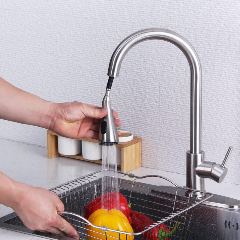 Pull Down Single Handle Kitchen Faucet in Brushed Nickel, Brushed Nickel