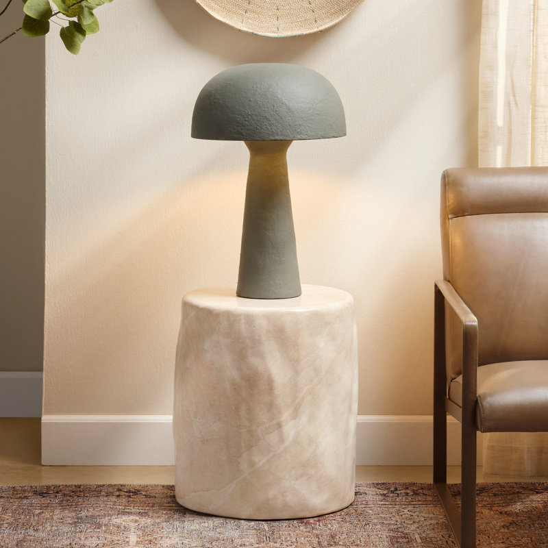 Table d'appoint en cèdre, crème marbrée, Marbled Cream