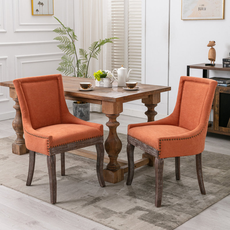 Chaises en tissu épaissi avec pieds en bois massif aux tons neutres, têtes de clous en bronze, ensemble de 2, orange