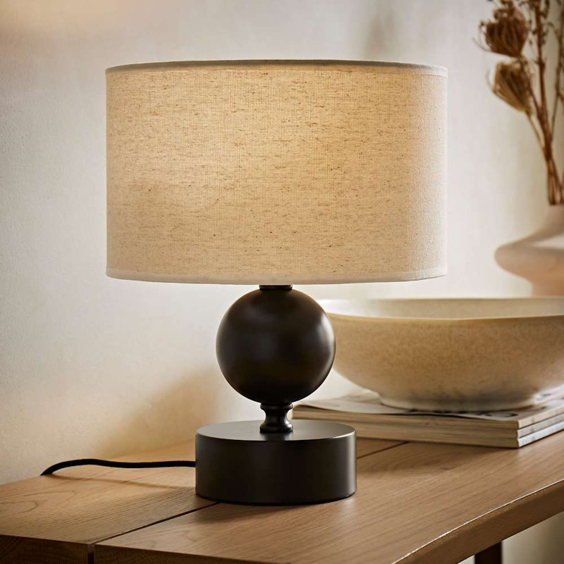 Coelho Metal Table Lamp, Cream