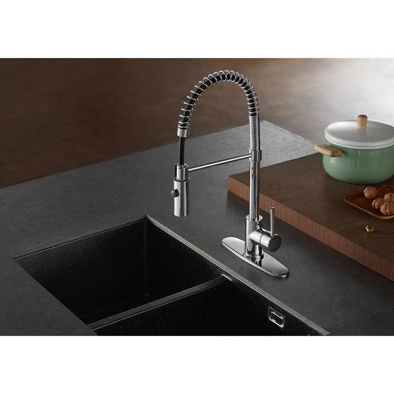 Robinet de cuisine à pré-rinçage à fixation sur comptoir à 1 trou Kingston Brass, Chrome poli