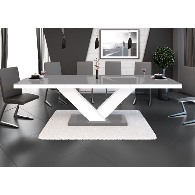 Extendable Dining Table