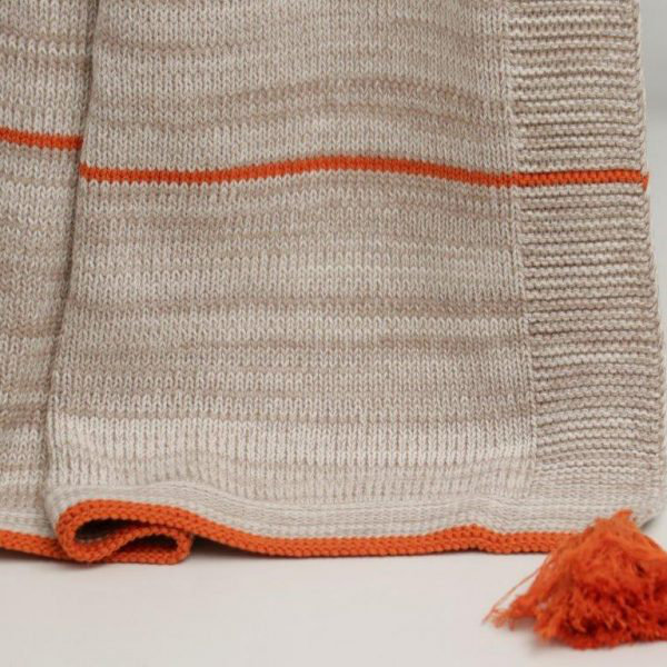 Jeté Yonah, Orange et gris
