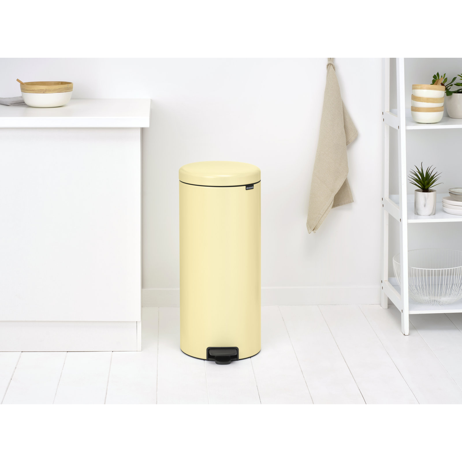 Brabantia Newicon 8gal Step-On Trash Can, Mellow Yellow