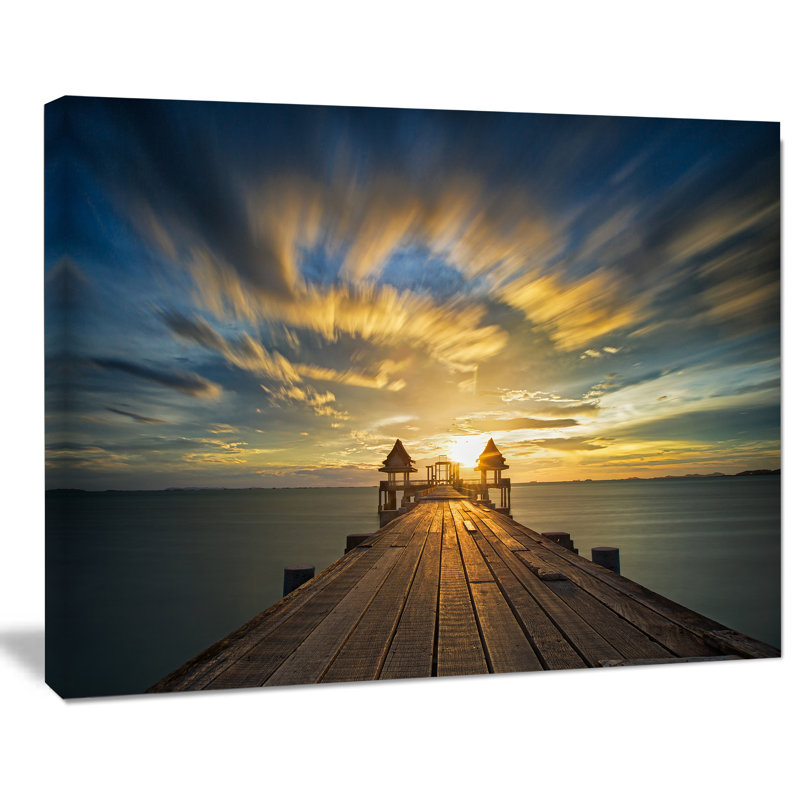 « bridge en bois », reproduction de photo sur toile tendue "the spectaculaire sky", H 30 po x l 40 po x P 1 po