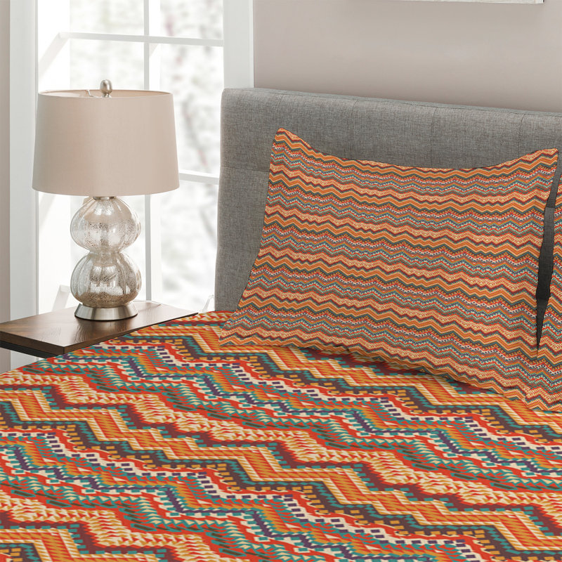 Rustic Geometric Shapes Coverlet, King Bedspread + 2 Shams