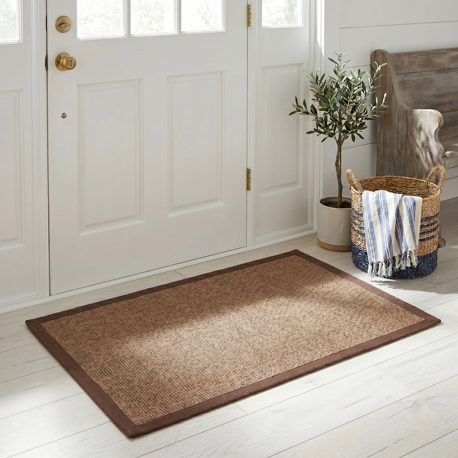 Brown Hand-Woven Jute Rug, Rectangle 2'6" x 4'