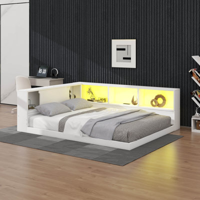 Lit de jour en bois avec tablettes de rangement, cadre de lit en L avec ports USB et lumières DEL