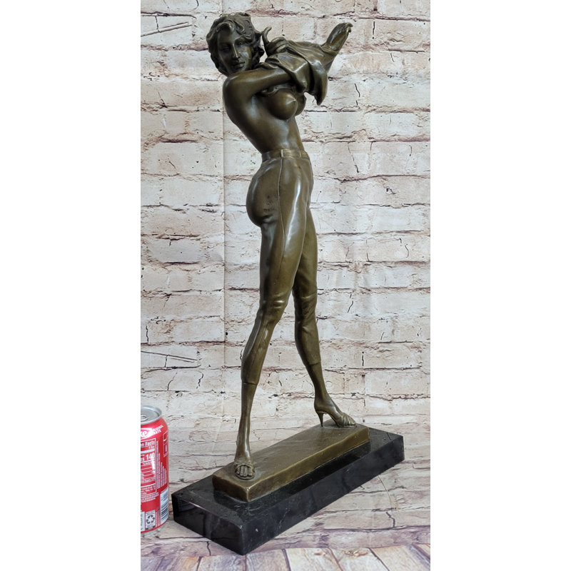 Figurines et sculptures