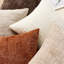 Housses de coussin en chenille texturée-122544295-126129571