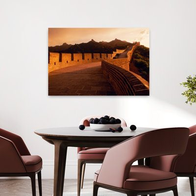 Mur fortifié traversant des montagnes, grande muraille de Chine, Chine, architecture contemporaine abstraite, art du paysage