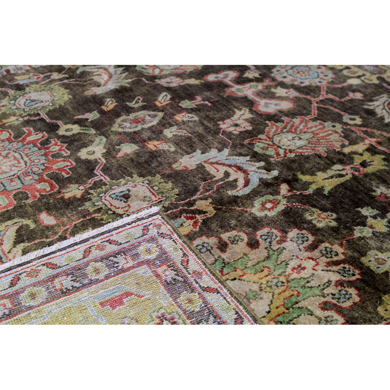 Wool Oriental Area Rug in Dark Gray/Khaki